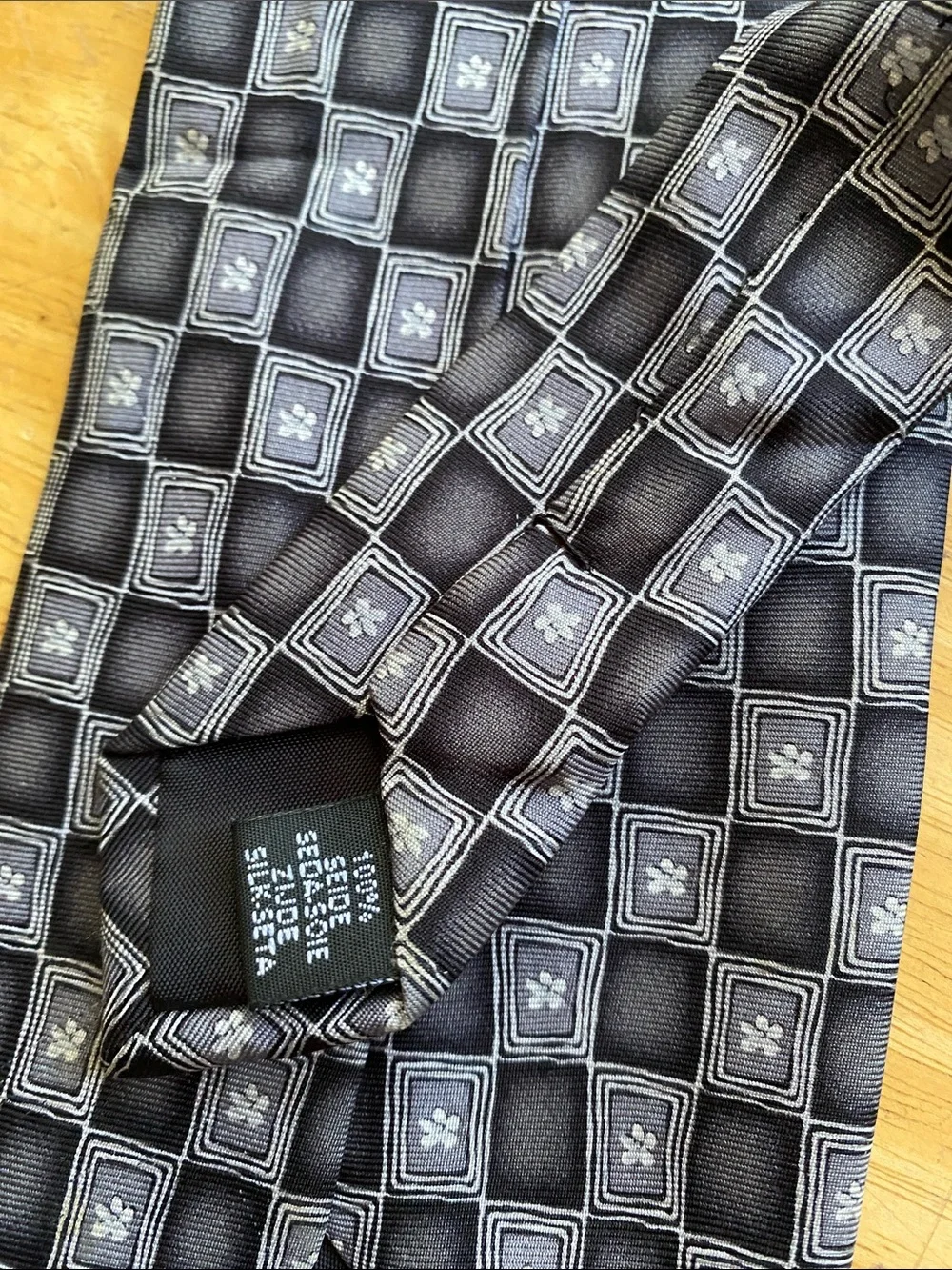 ! 4 ties different brands in good condition